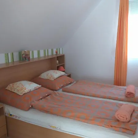 Holiday home Ifjusag Nyaralo