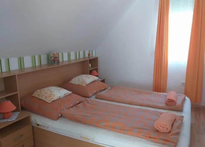 בית נופש Ifjusag Nyaralo