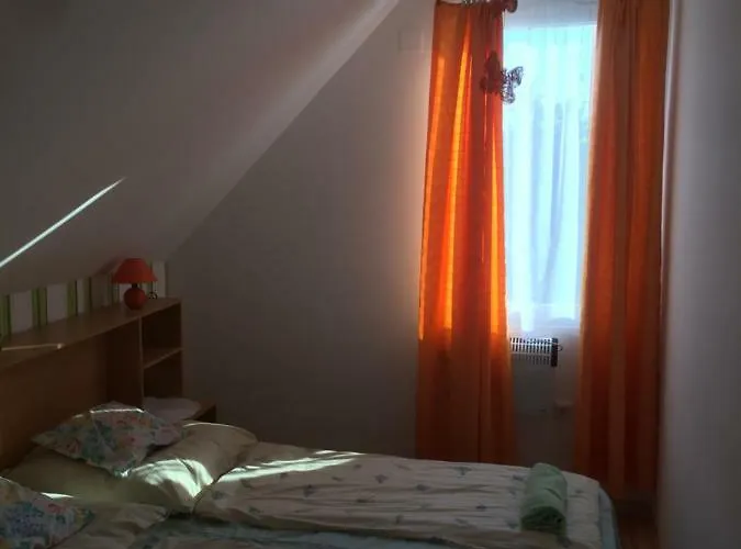 בית נופש Ifjusag Nyaralo *