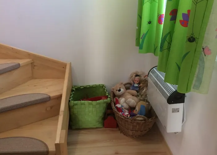 Ifjusag Nyaralo * Poroszló