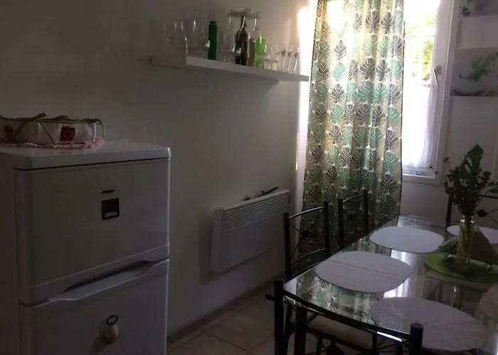 Ifjusag Nyaralo בית נופש